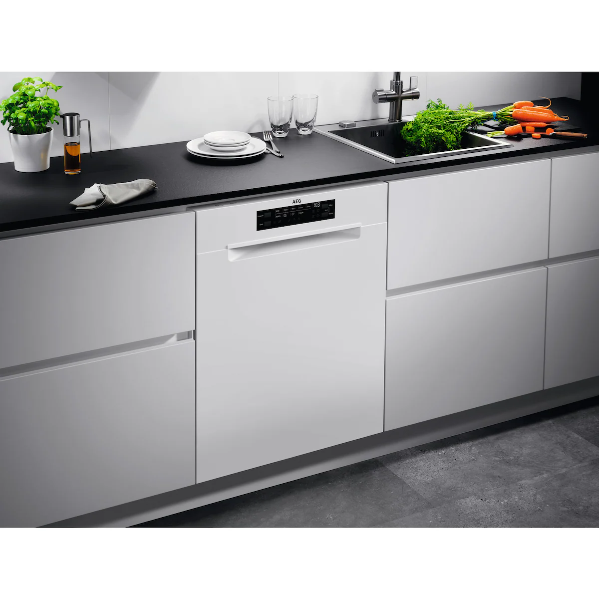 AEG Oppvaskmaskin FBB63647PW (Hvit)