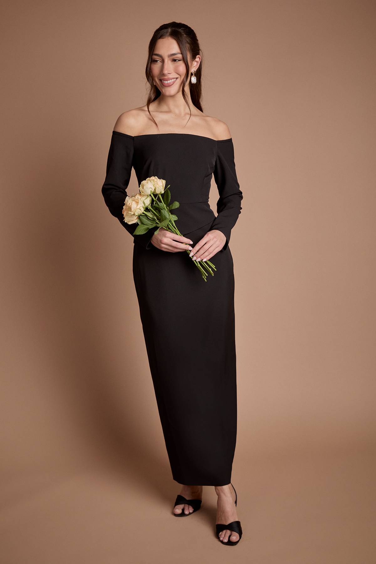 Coast Robe De Demoiselle D'honneur Maxi À Manches Longues Col Bardot En Crêpe