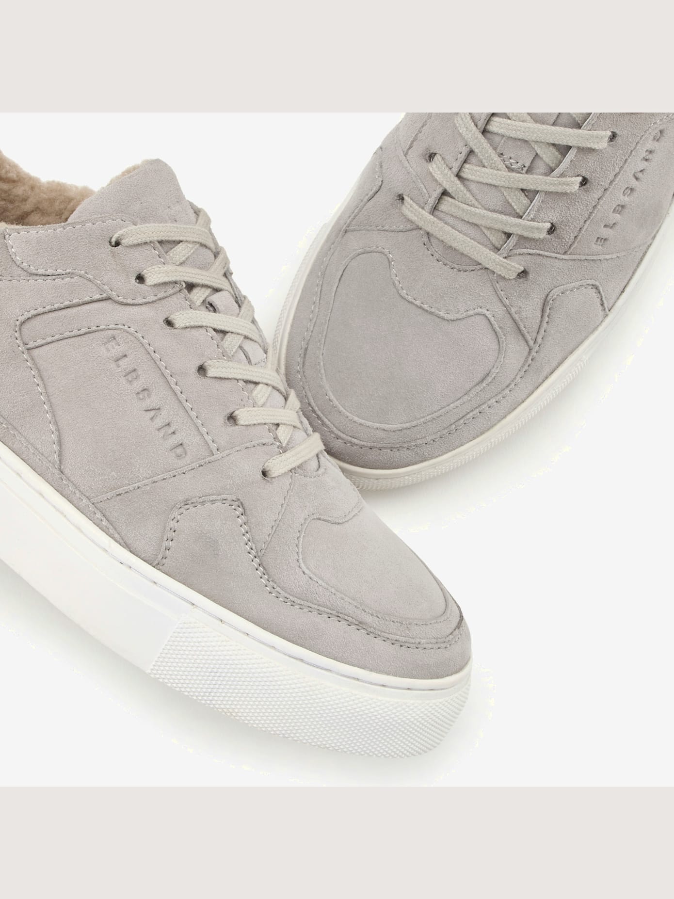 Baskets sneakers tendance en cuir de qualité