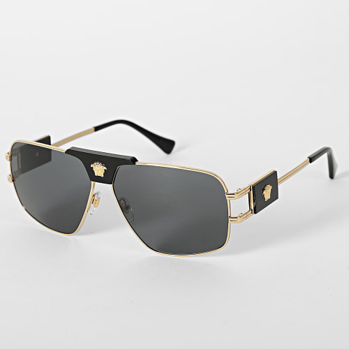 Lunettes De Soleil VE2251 Noir Doré