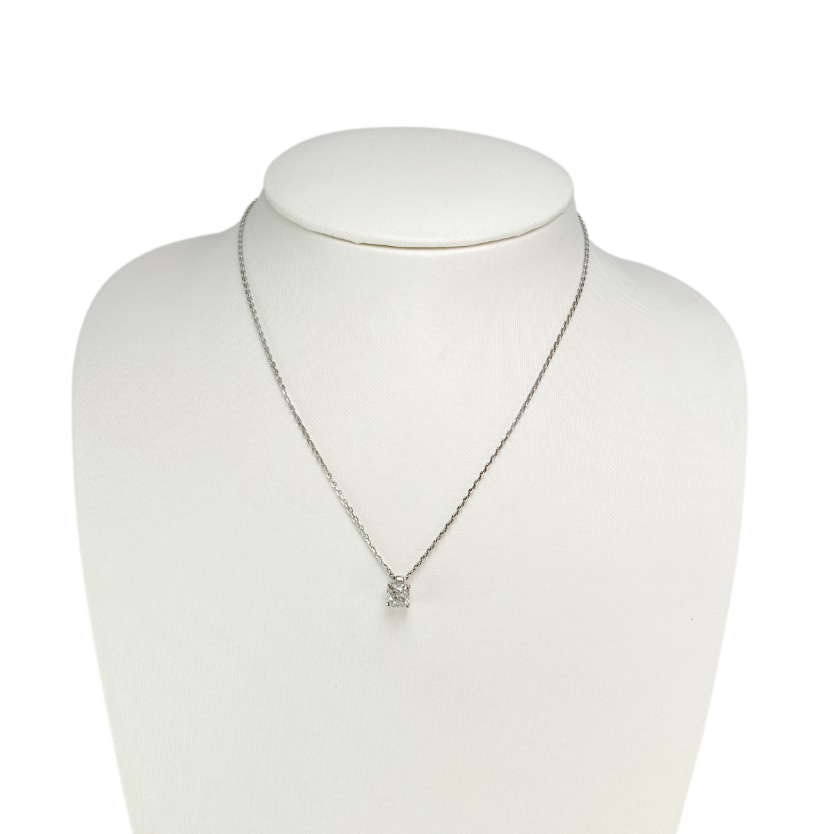 Collier d'occasion or 750 blanc diamant 40 cm