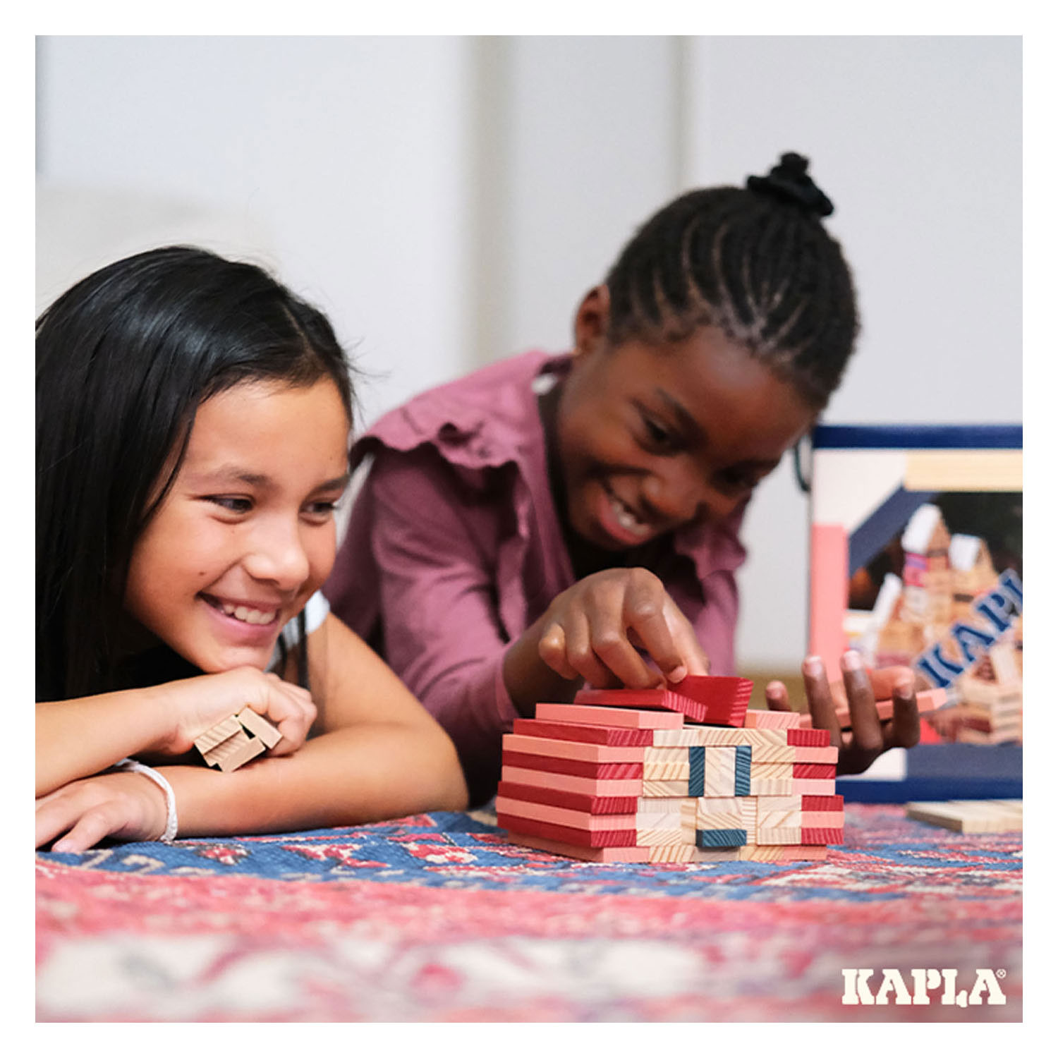 KAPLA, Doos 120 Gekleurde Plankjes - Blauw/Roze/Rood