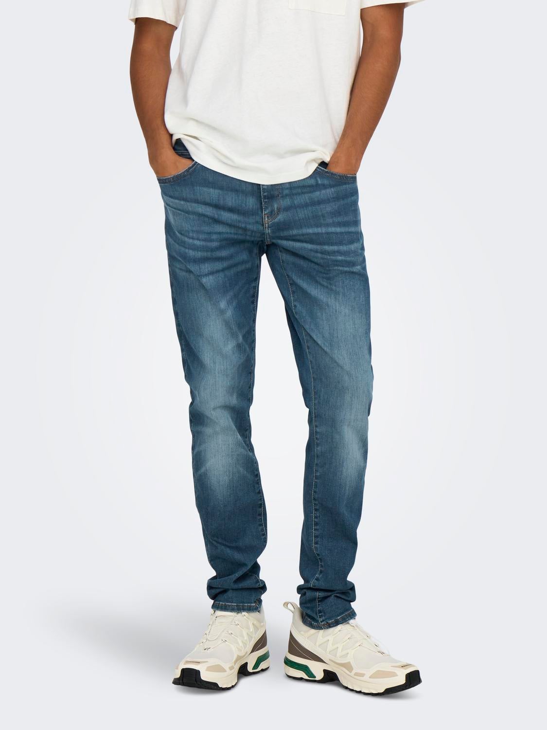 ONSLOOM Niedrige Taille Verjüngter Slim Fit Jeans Dark Medium Blue Denim