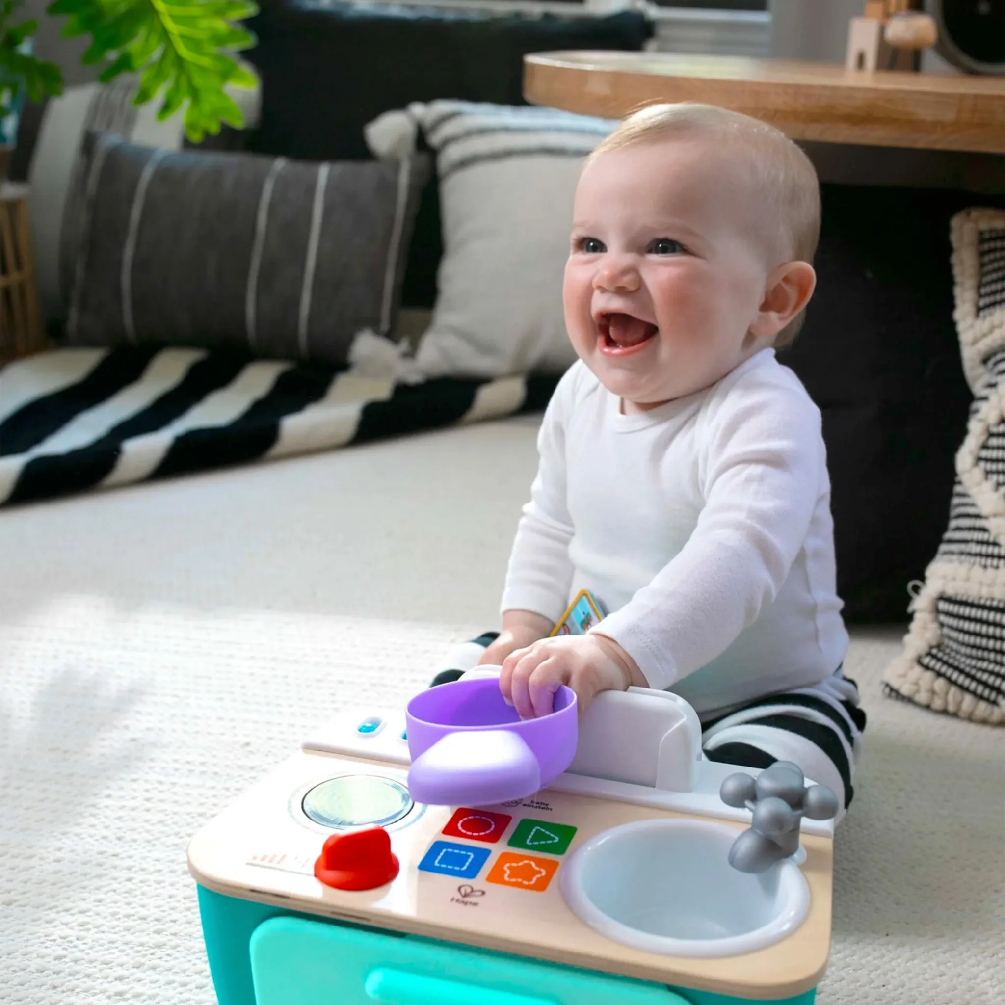 Hape Cuisinière Tactile Magic Touch