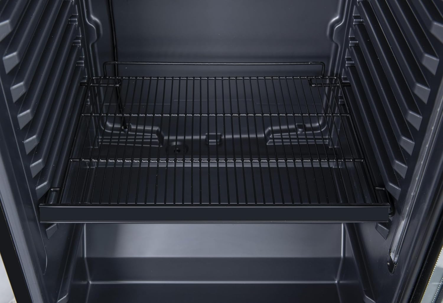 METRO Professional Getränkekühlschrank GSC2360B, 62 x 63.6 x 175.3 cm, 347 L, LED-Beleuchtung, 4 verstellbaren Einlegeböden, schwarz