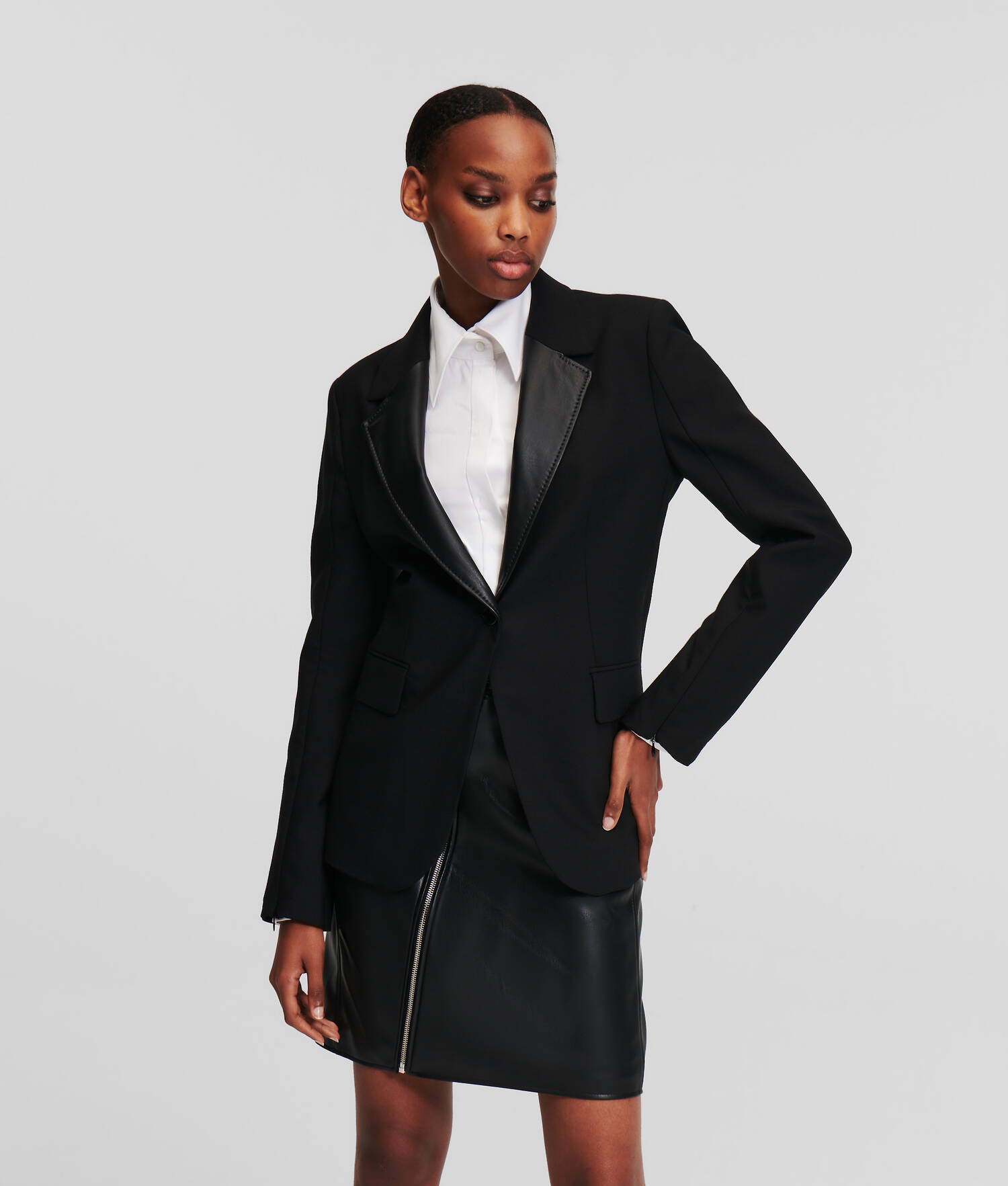 BLAZER À REVERS EN SIMILI-CUIR