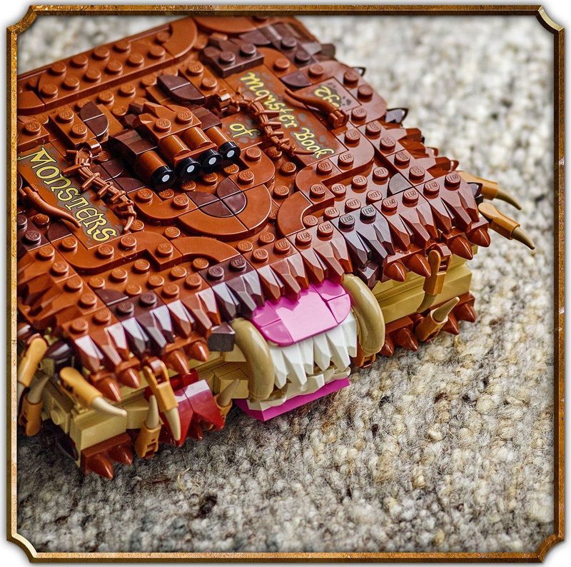 LEGO Harry Potter - Het Monsterlijke Monsterboek - Speelgoed - Multicolor - Stenen