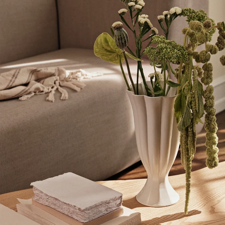 Broste Copenhagen - Heli Vase, Ø 12 x 22 cm, cream