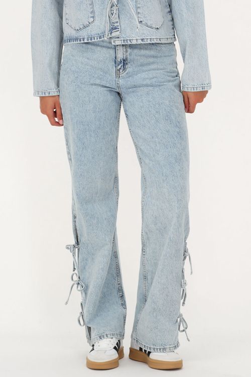 Lichtblauwe wide leg jeans met strikjes