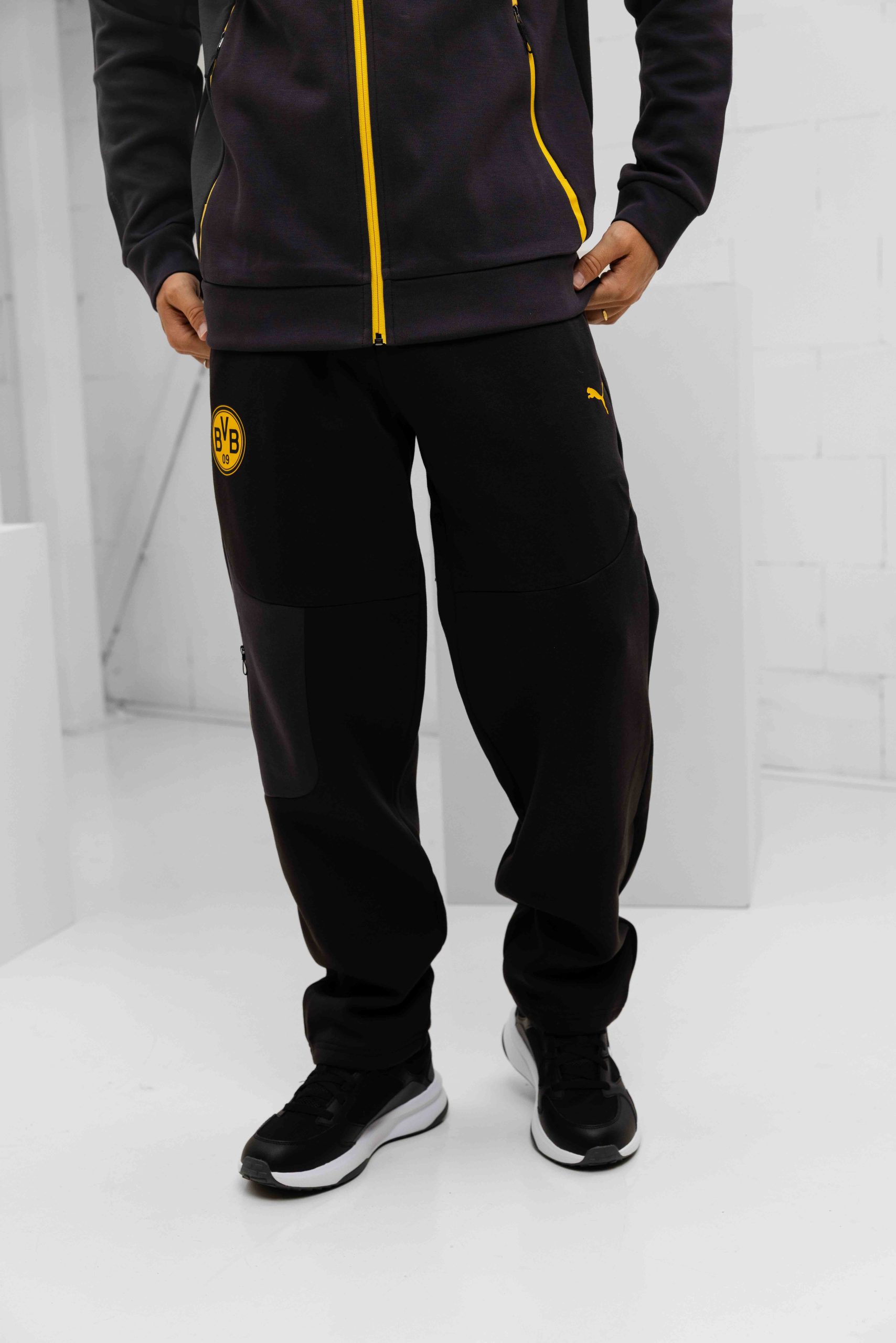 Borussia Dortmund PumaTech Trainingspak Senior 2025/2026 Zwart