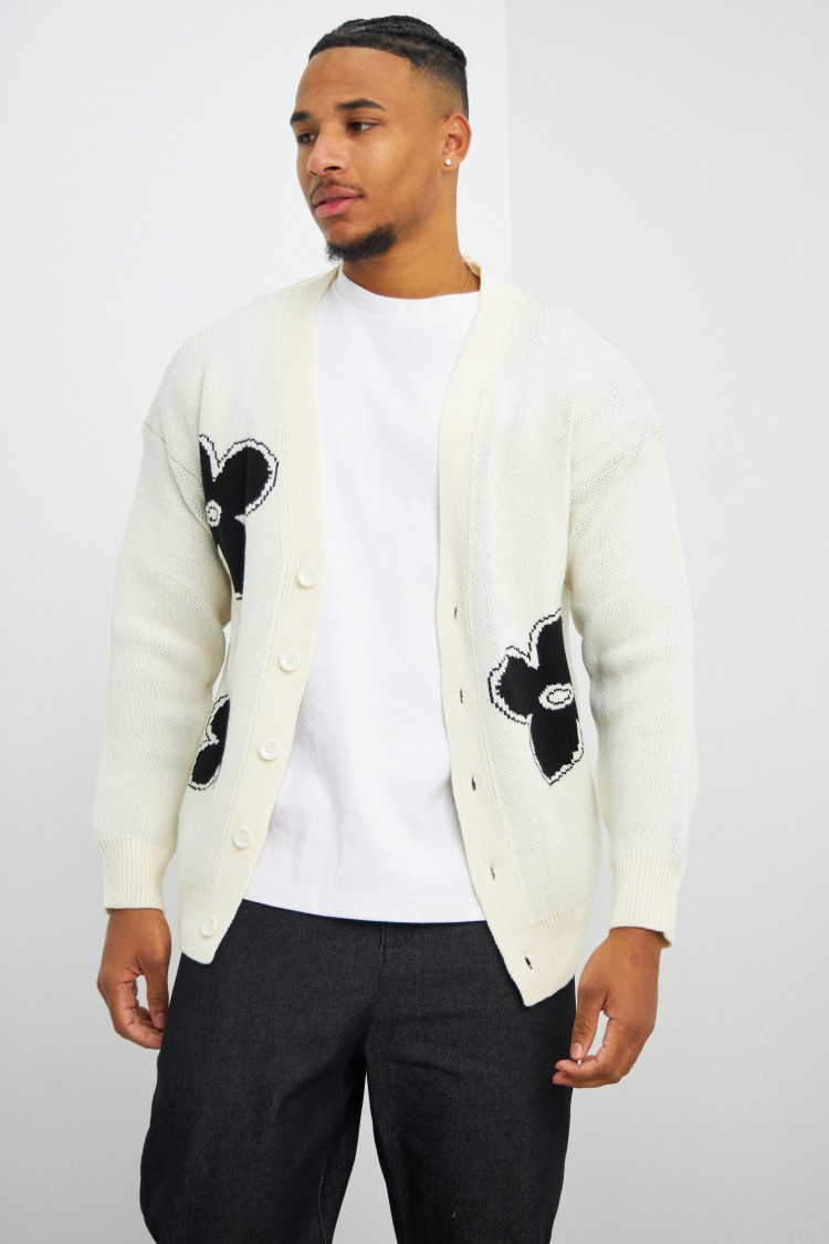 Gilet écru à fleurs