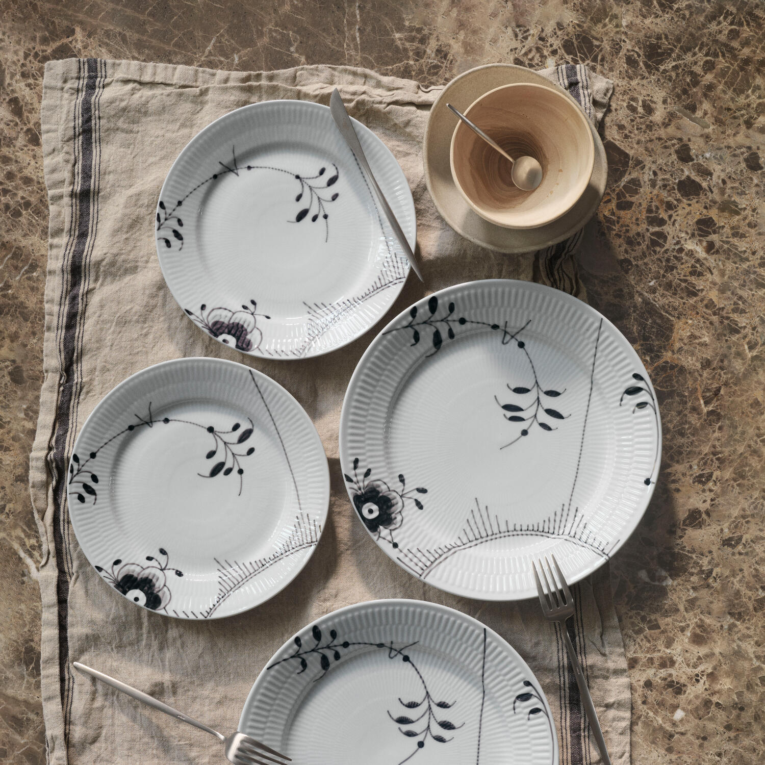 Royal Copenhagen  Sort Mega Riflet Deko 2 (2-pak) - 22 cm