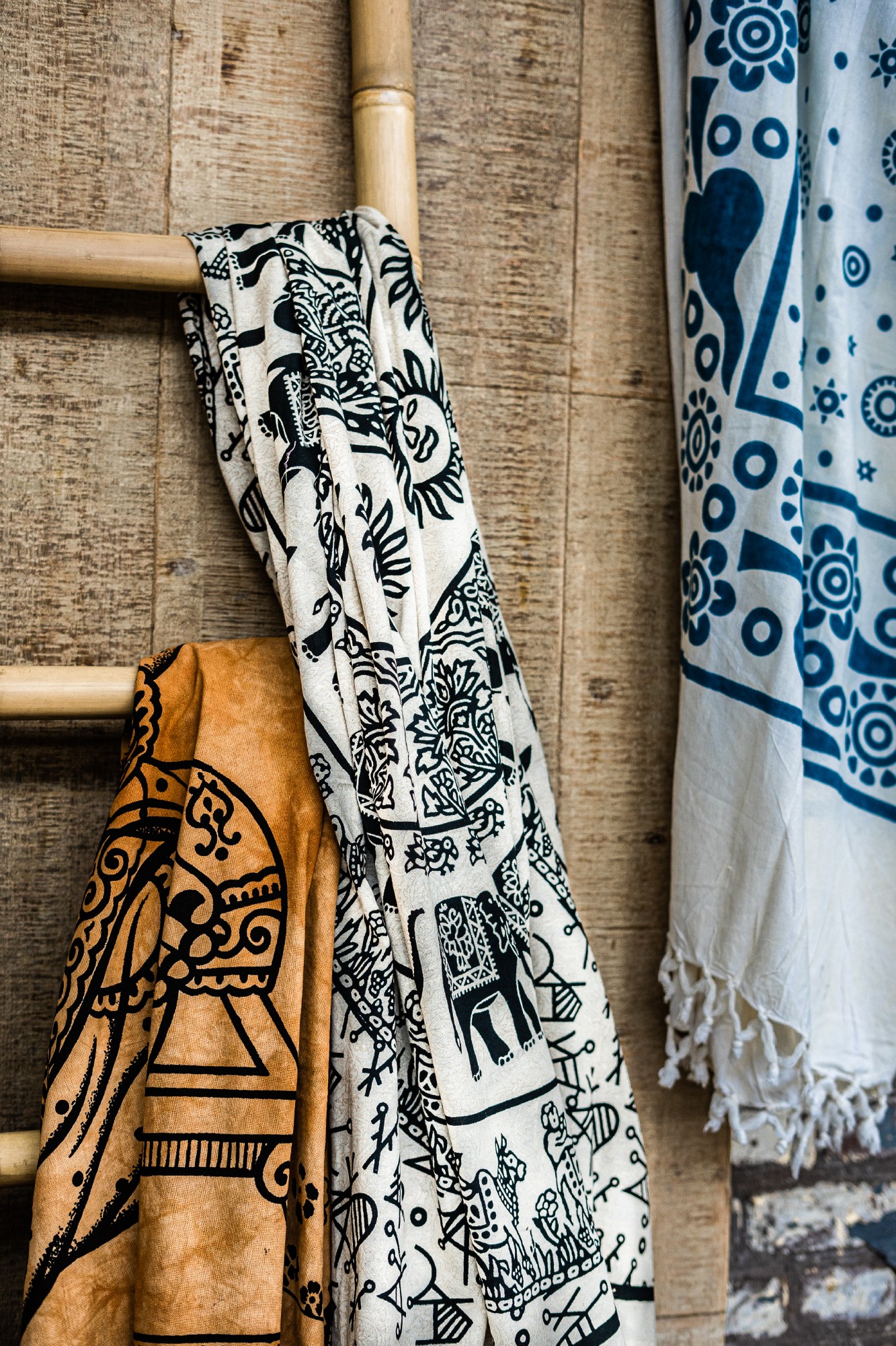 Tagesdecke 'Mandala', aus 100% Baumwolle, schwarz/beige, L 210 cm, B 245 cm von fischer's lagerhaus