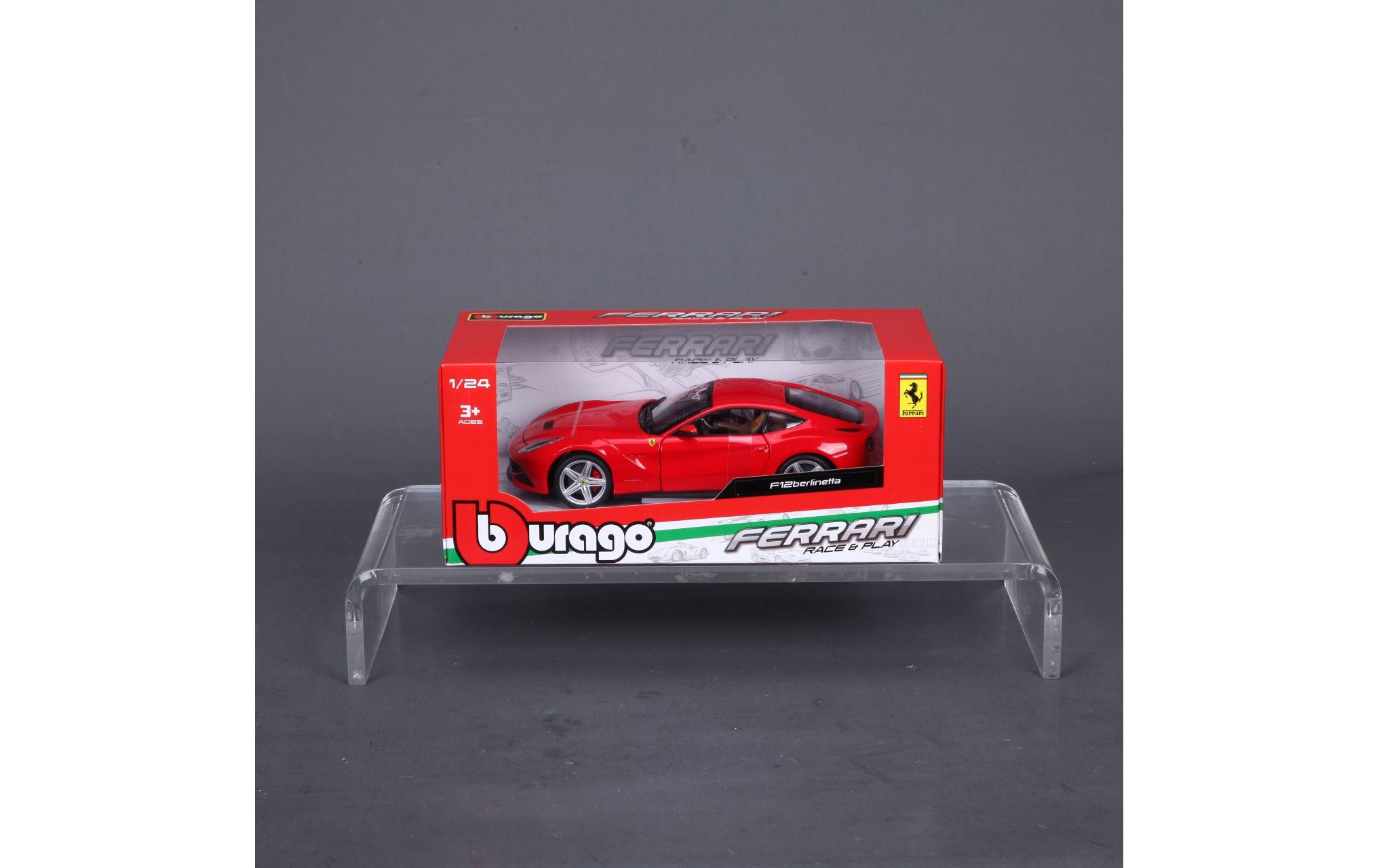 Ferrari R&P F12 Berlinetta Rot 1:24Sammlermodell im Massstab 1:24