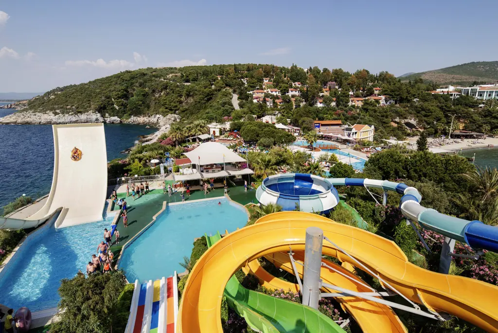 Pine Bay Holiday Resort Ultra All Inclusive - Hotel
