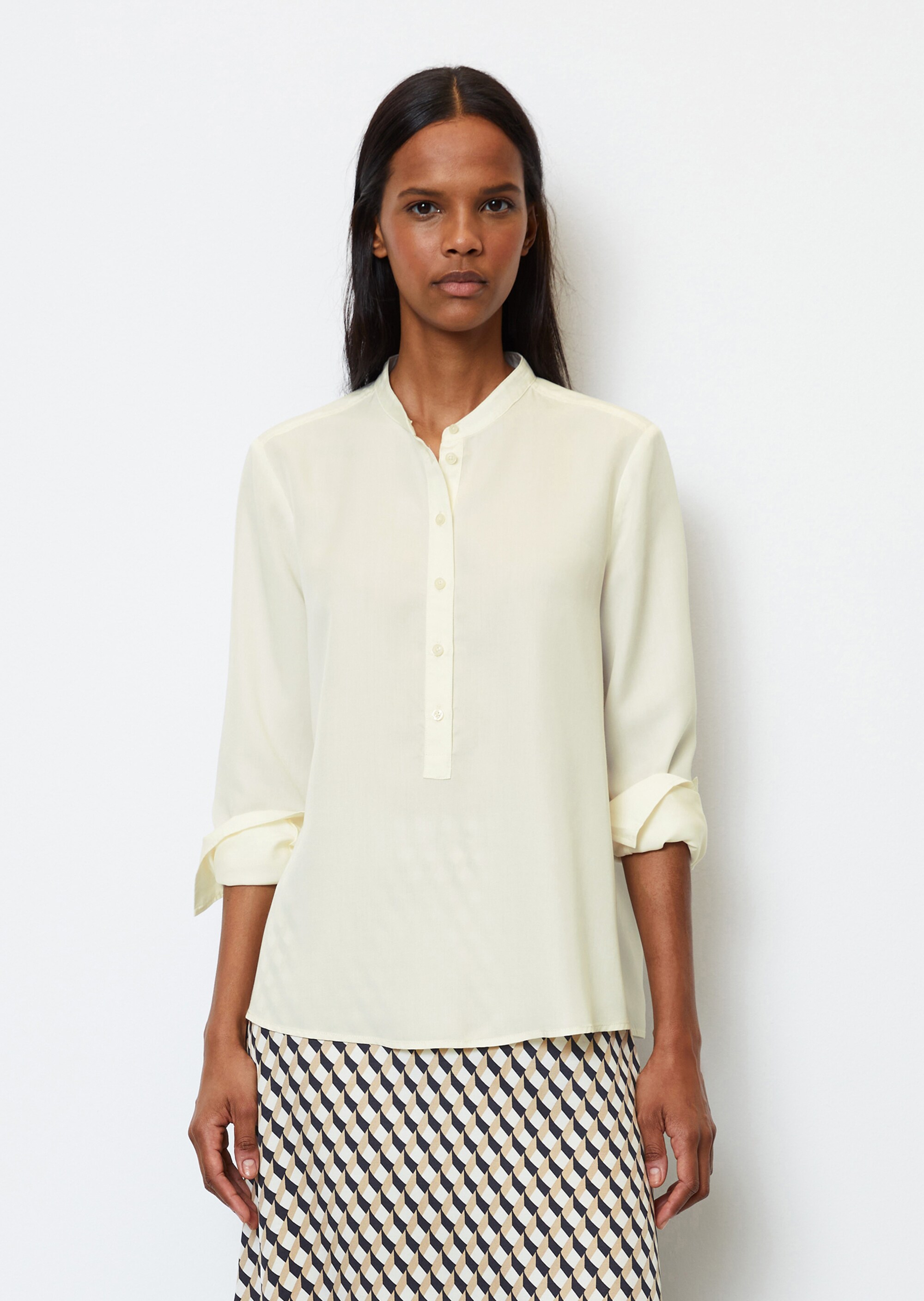 Fließende Bluse mit Stehkragen aus Tencel™-Lyocell