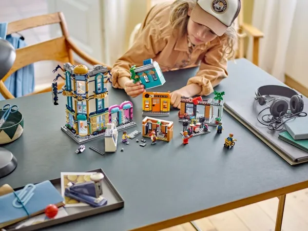 LEGO Creator 31141 Hovedgade