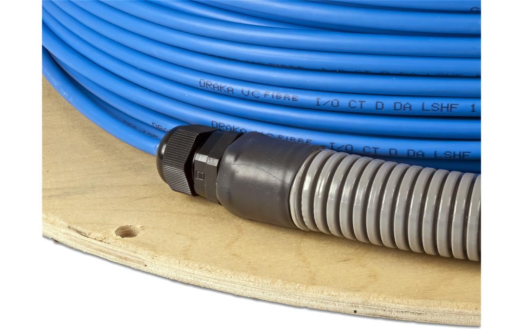 4x Singlemode E2000/APC – E2000/APC, OS2, Simplex, 100 m<br>Fixfertig konfektioniertes Glasfaserkabel, inkl. Einziehschutz