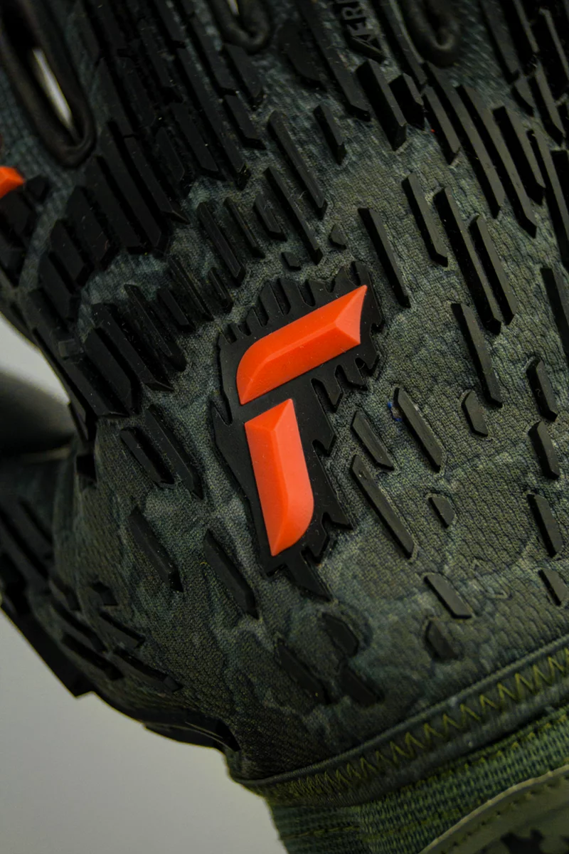 Reusch Attrakt Freegel Gold Finger Support Torwarthandschuh