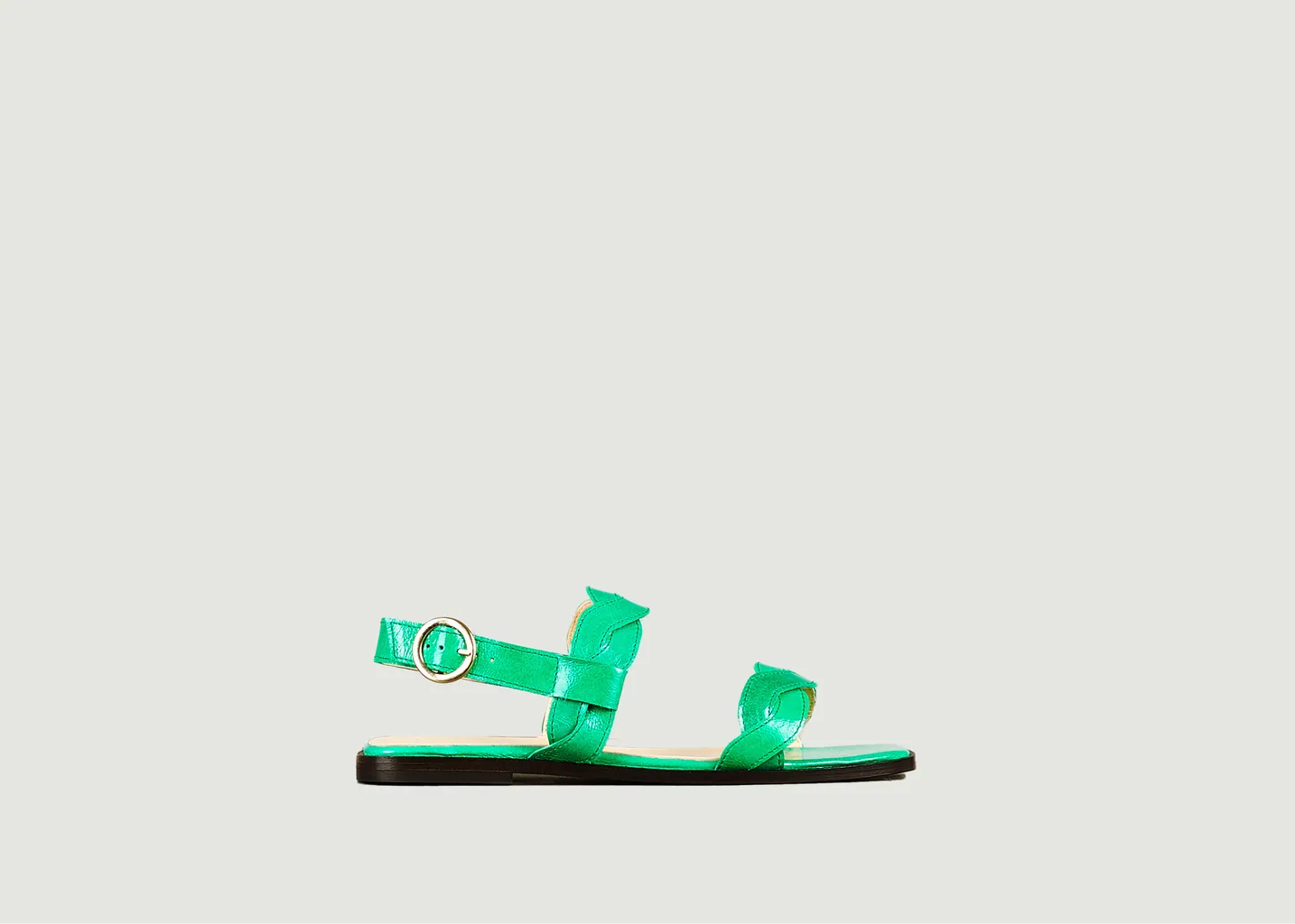 Sandale plate Rhea en cuir verni souple Tila March