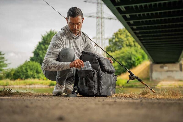 Sac à Dos Voyager Camouflage Fox Rage (Incl. 5 Boîtes à Leurres)