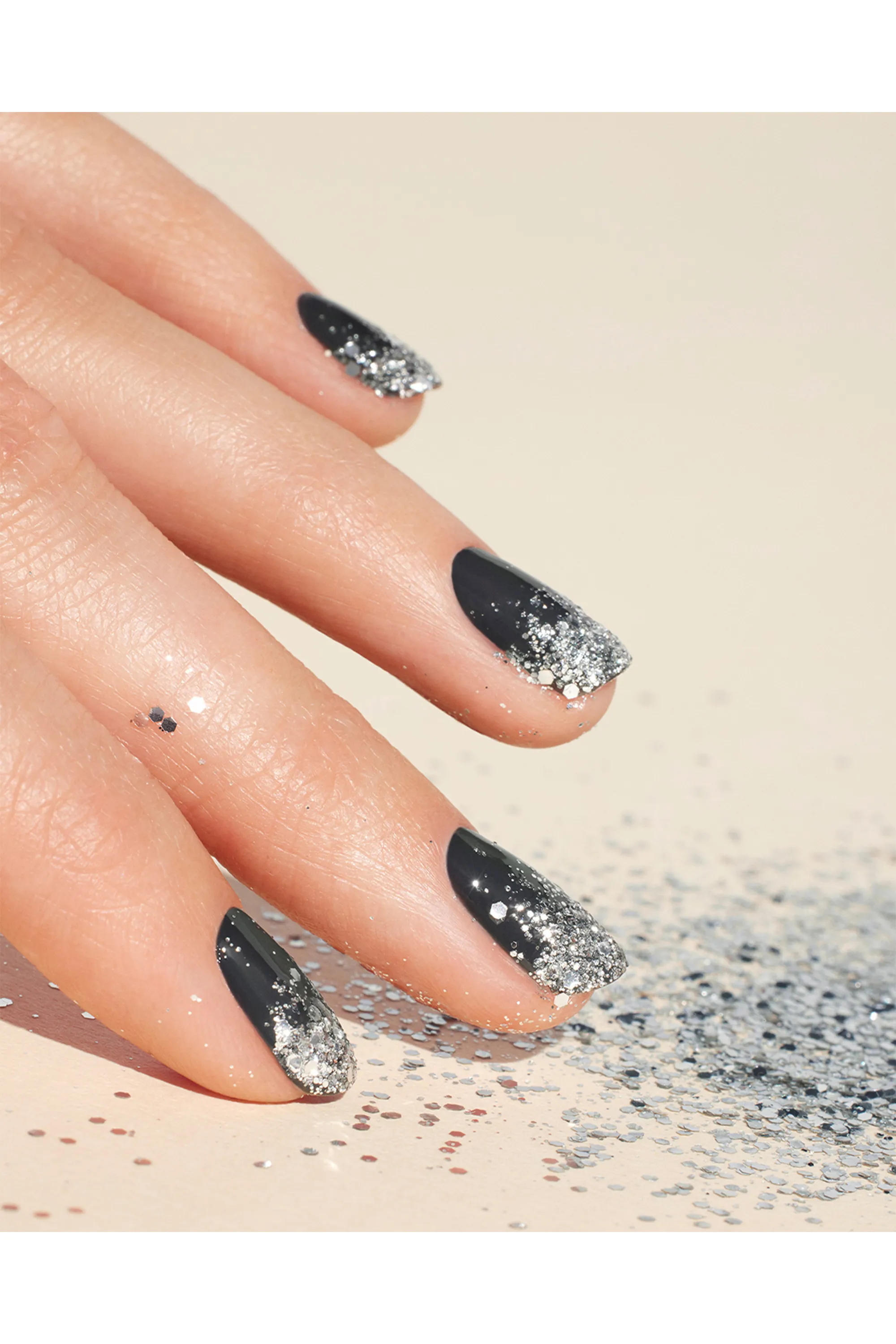 Manucurist Duo de poudre à effet et paillettes Silver edition-4 g