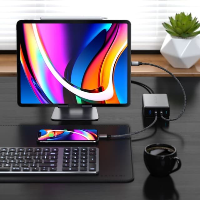Satechi dual USB-C og USB-A oplader ST-TC100GM-EU