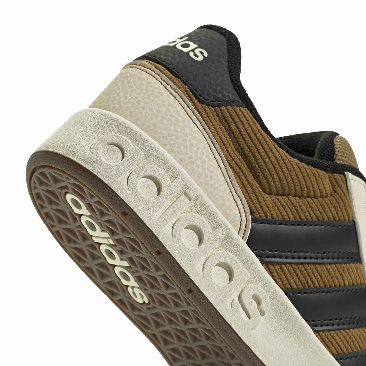 ADIDAS ROUPAS ESPORTIVAS<br>Tênis Breakbase