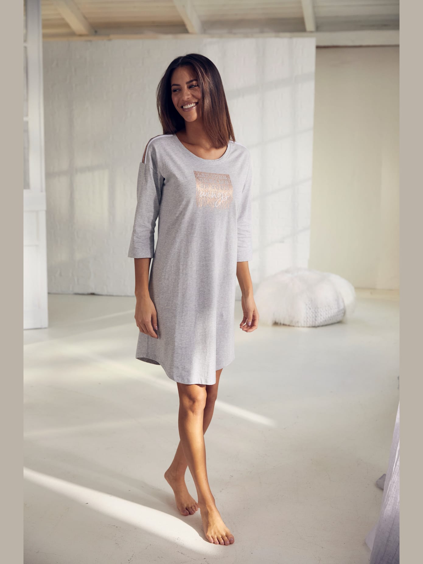 Chemise de nuit, imprimé devant
