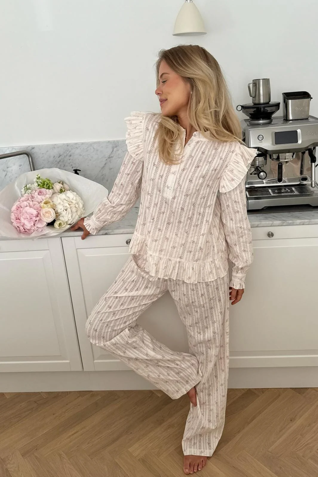 BYIC Zhannaic Pants rrp romantic rose print