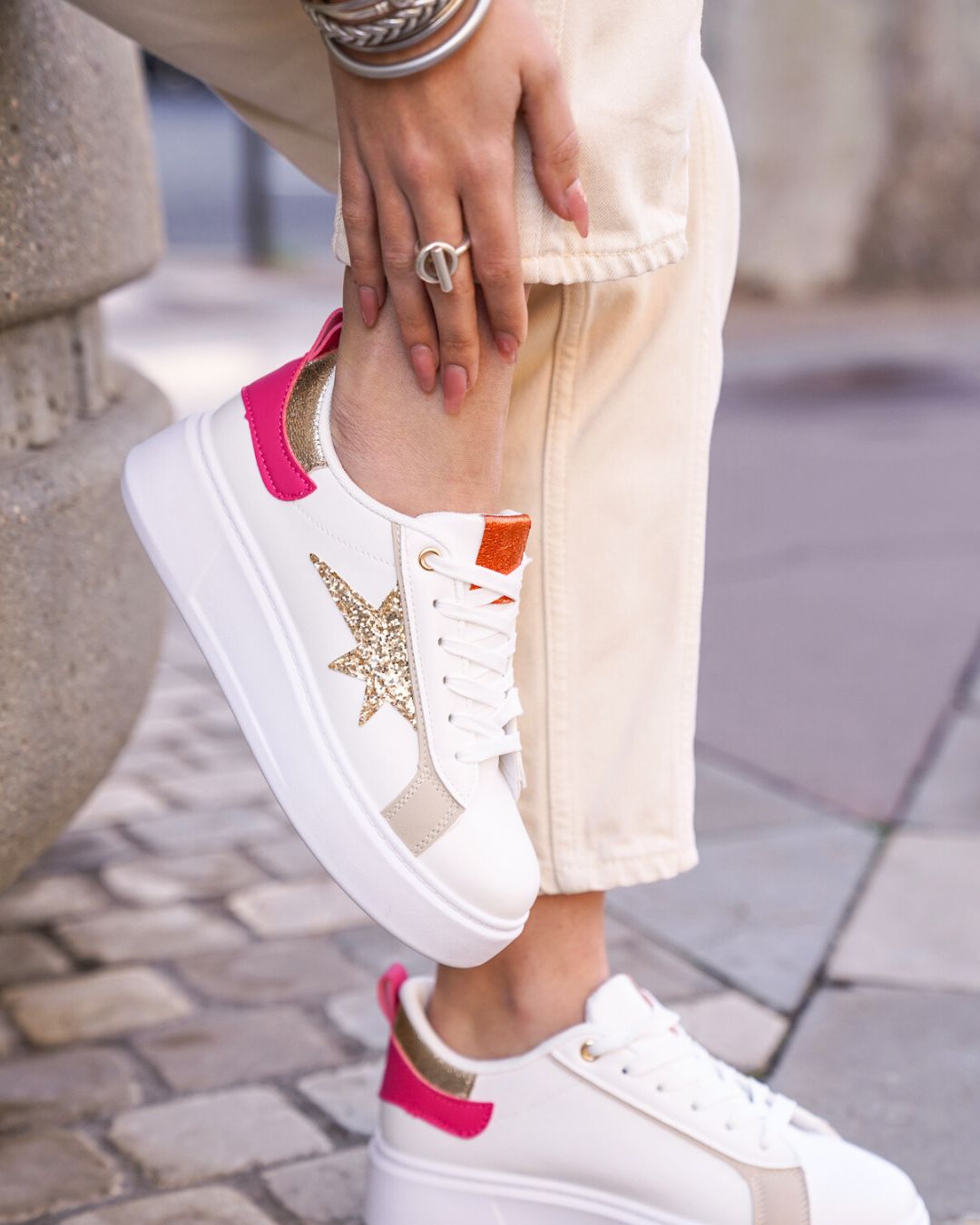 Basket femme blanche rose et dorée à lacets étoile - Ombeline