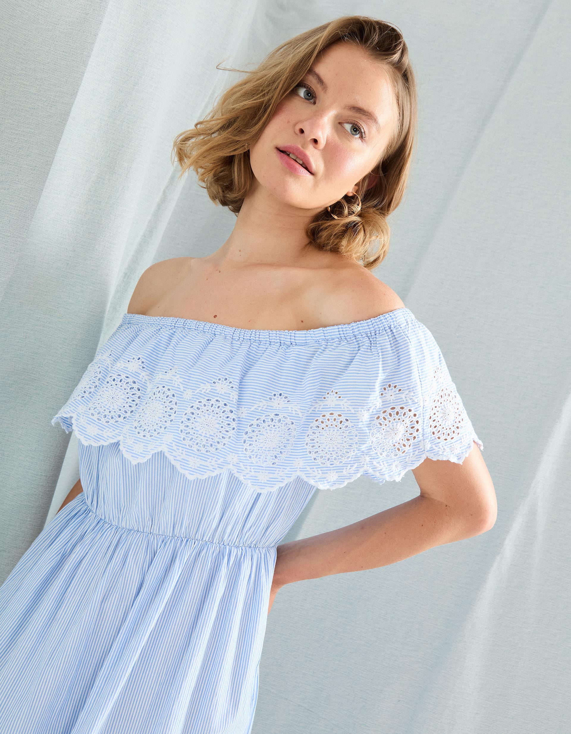 Vestido com Bordado, Mulher, Azul