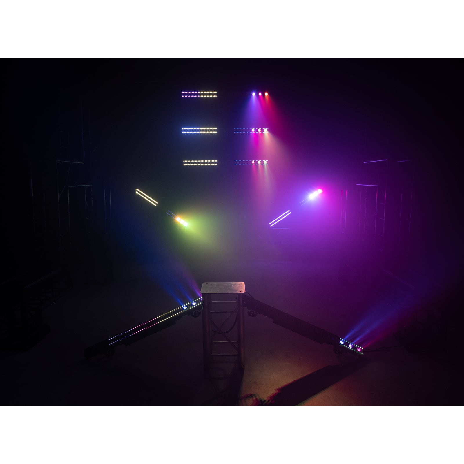 Eurolite LED STP-15 QCL Bar 3-in-1 RGBW LED bar