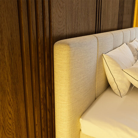 Boxspring Hotel Suite - Wide