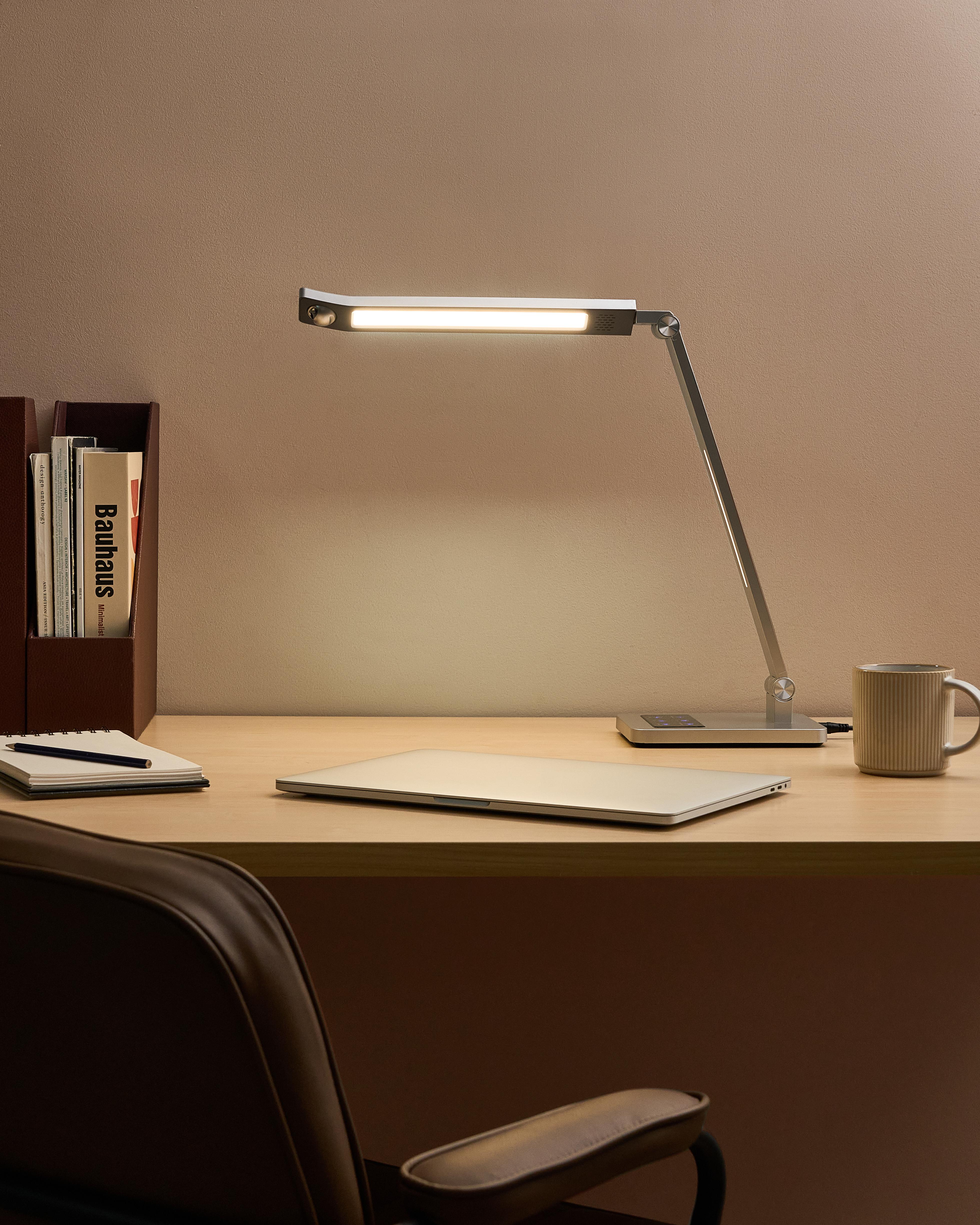 LED bureaulamp LEPUS met bewegingssensor Zilver