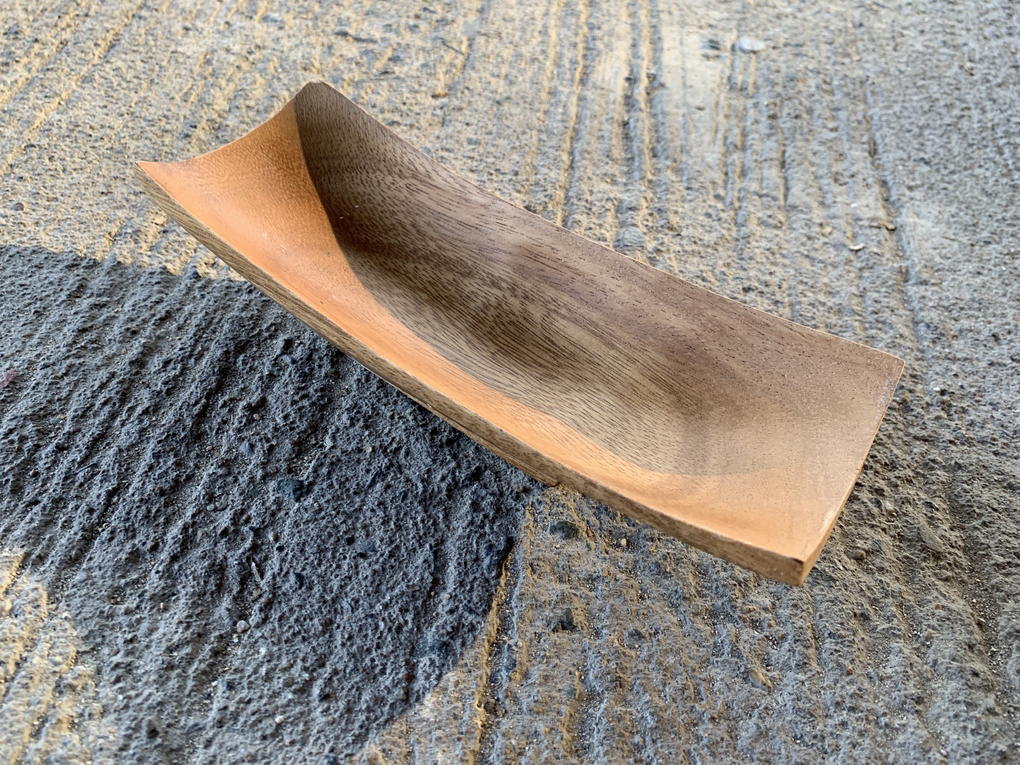 Schale aus Mangoholz, natur, B 20 cm, L 7 cm, H 4 cm von fischer's lagerhaus