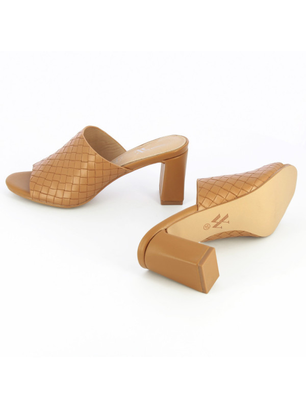 Mules à talon camel effet tressé - Vanessa Wu