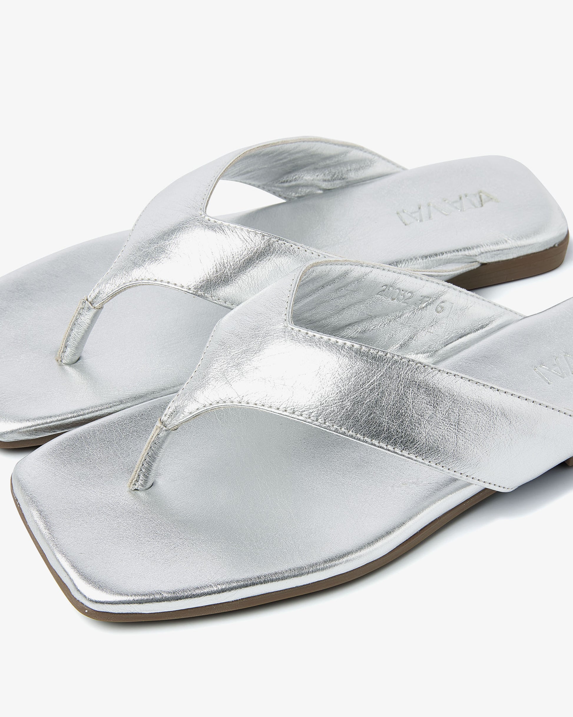 VIA VAI zilveren slippers Kiki Berry