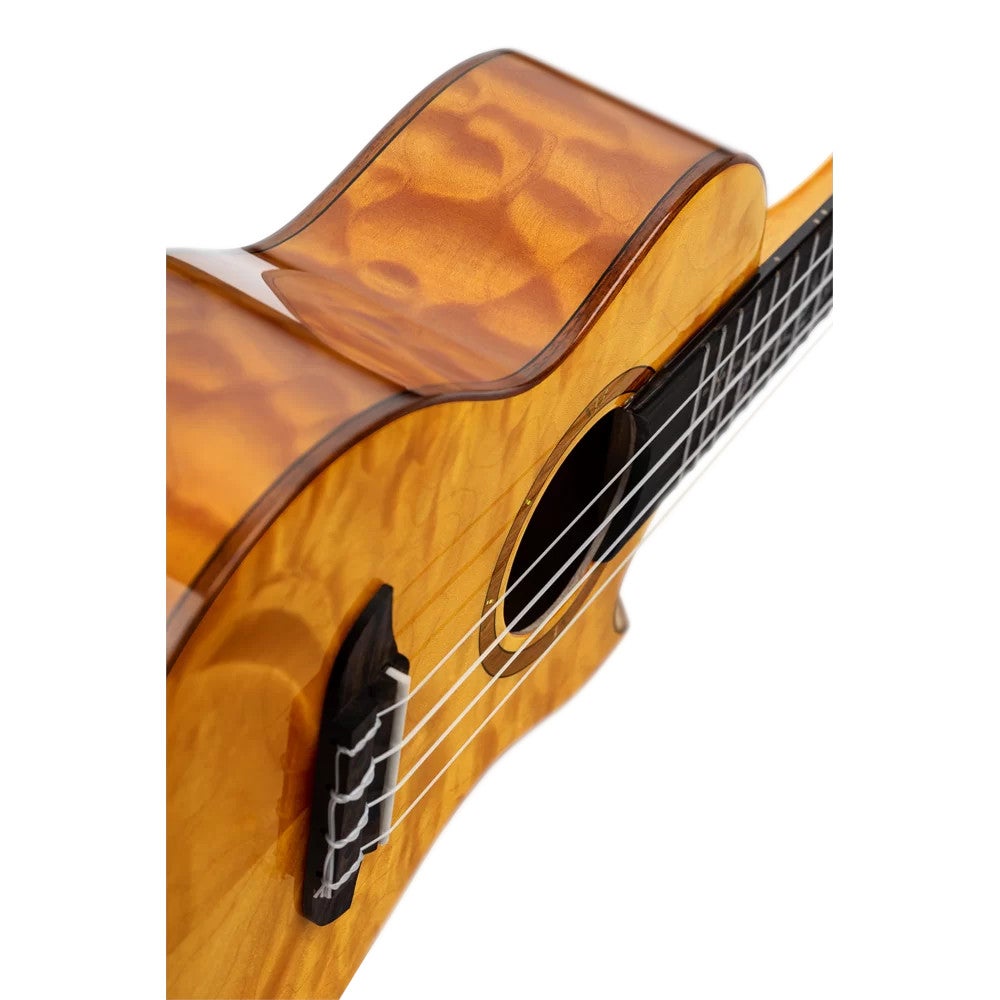 Ortega RUET-QMA Elite Series Concert Size Ukulele Quilted Maple elektrisch-akoestische concert ukelele met gigbag