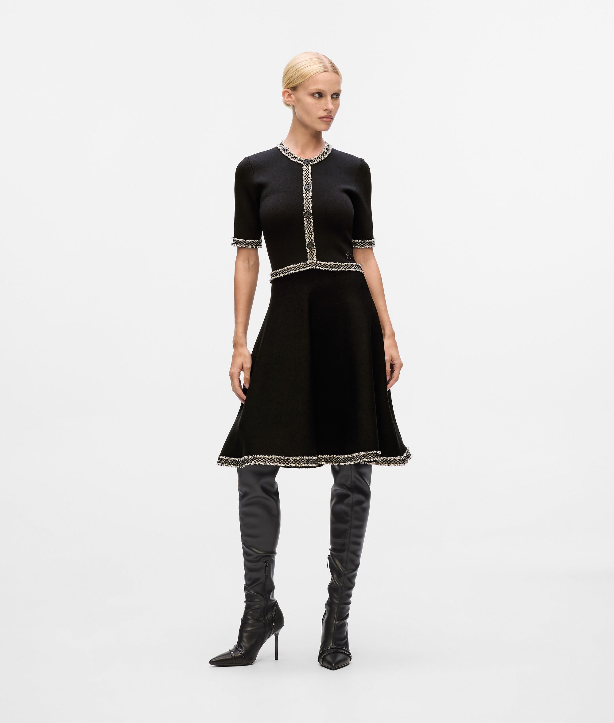 Gebreide jurk met bouclédetails