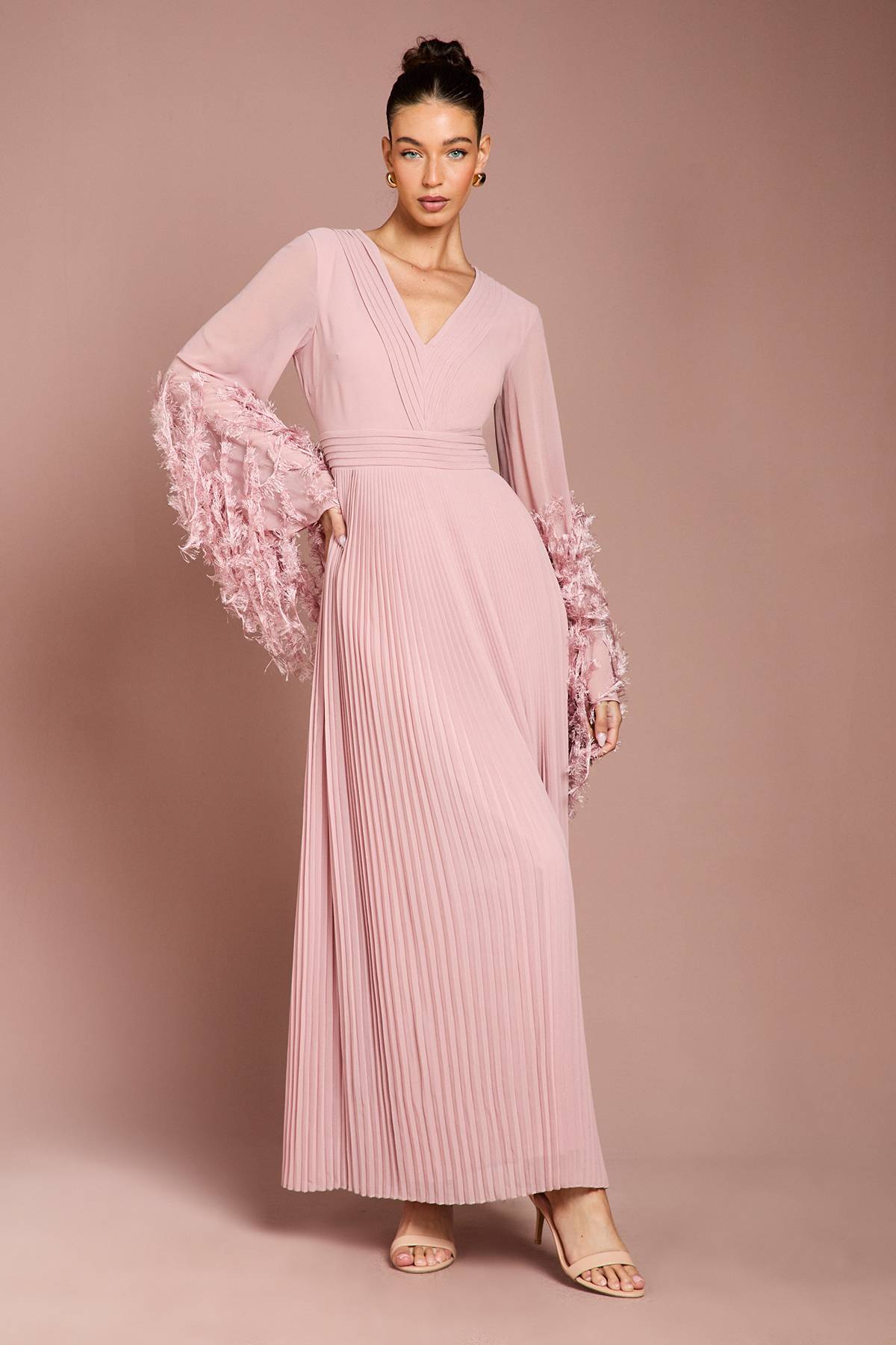 Coast Robe Maxi en Georgette à Col V et Manchettes à Plumes