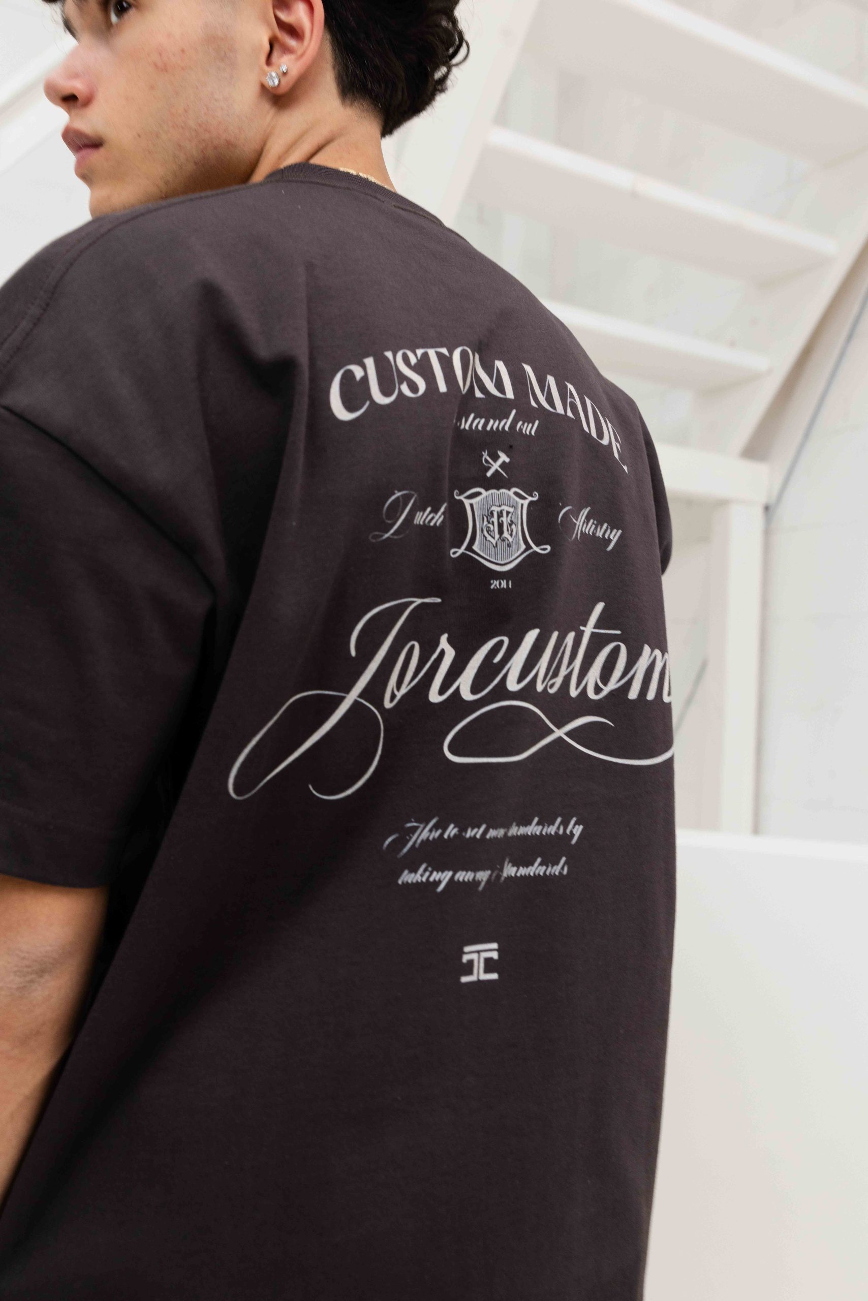 Jorcustom Handscript Loose Fit T-Shirt Heren Bruin