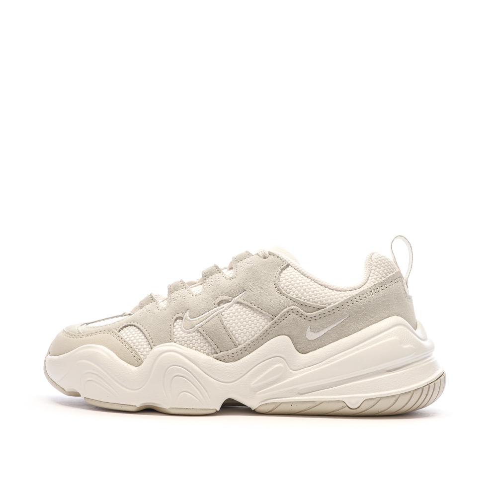 Nike Baskets Blanches/Grise Femme Nike Hera