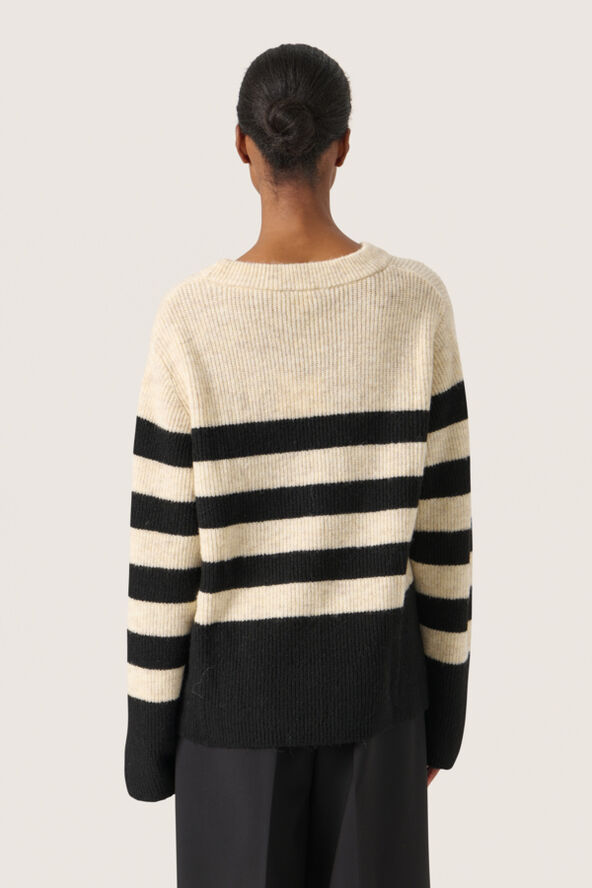 Soaked in Luxury SLSelta Striped Pullover Sandshell w black stripe