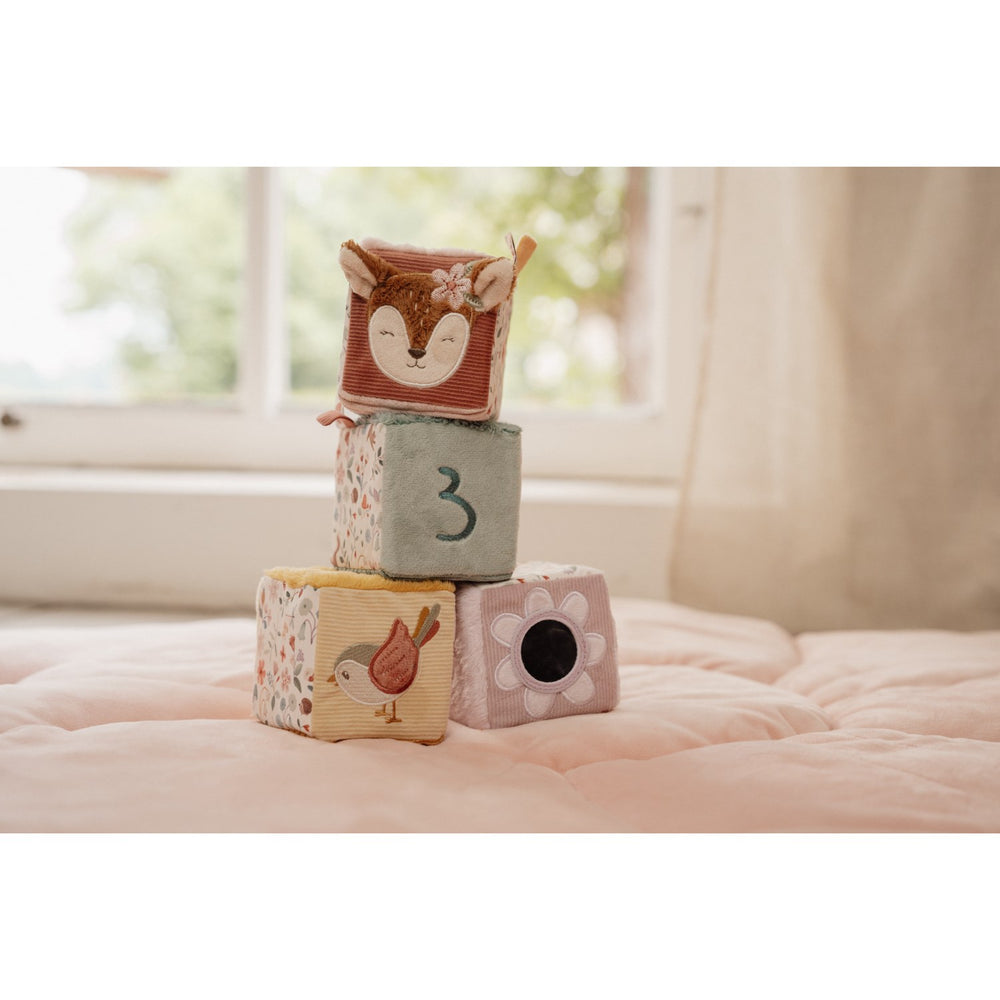 Køb Little Dutch Fairy Garden Pink Plys Terninger
