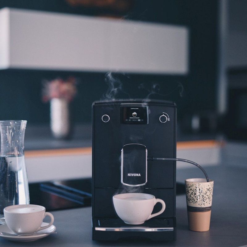 NIVONA Koffiemachine Zwart - NICR 690 Voor Koffieliefhebbers