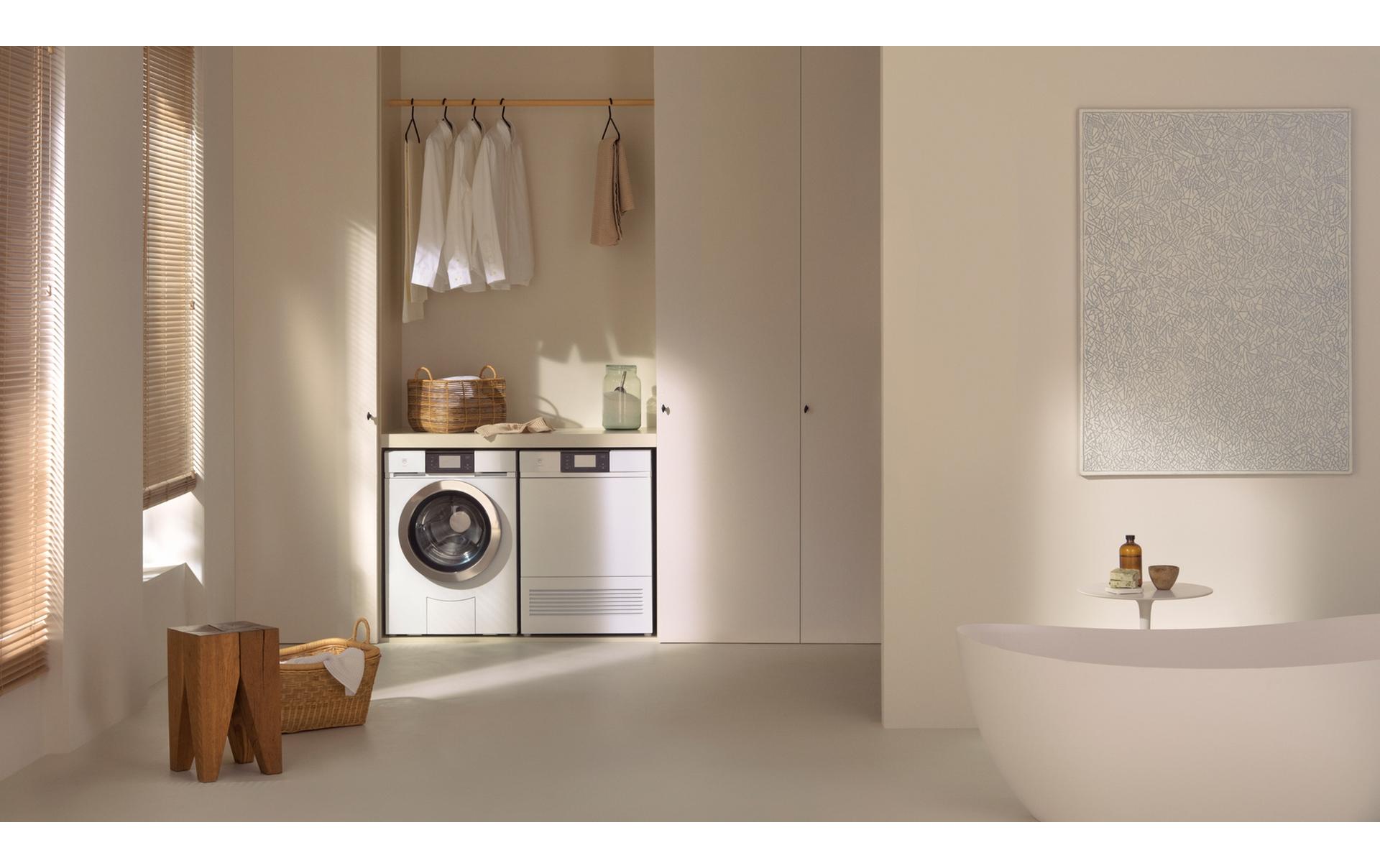 Wäschetrockner Adora V4000 Rechts<br>Frontloader mit 7 kg Ladekapazität