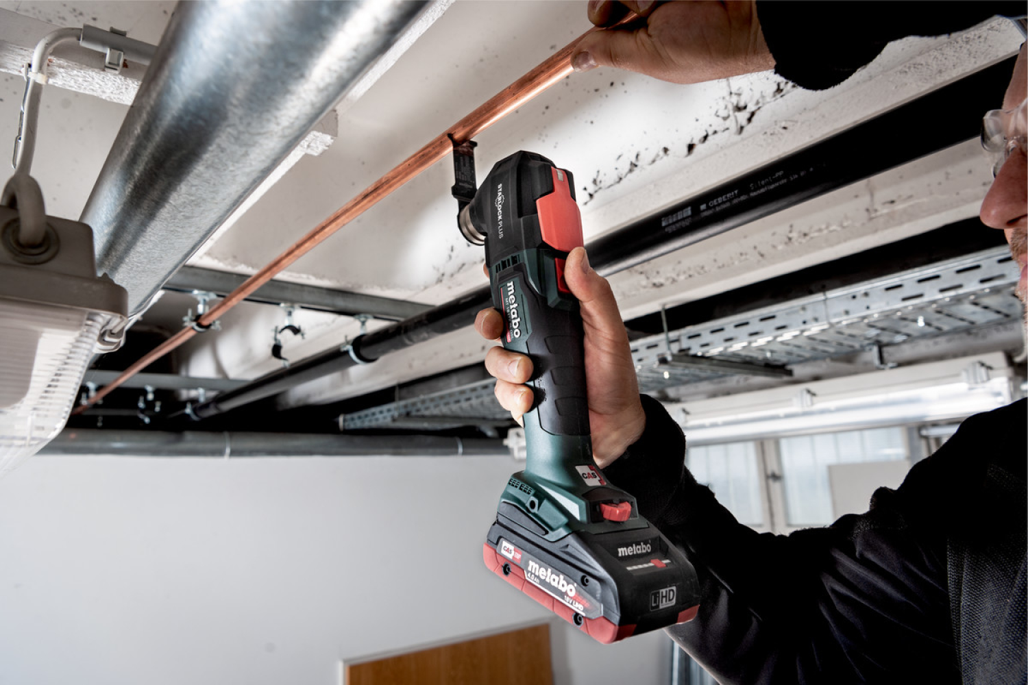 Metabo MT 18 LTX BL QSL 18V Li-ion accu Multitool set (2x 4.0Ah LiHD accu)   accessoires in MetaBox - koolborstelloos - snelwissel
