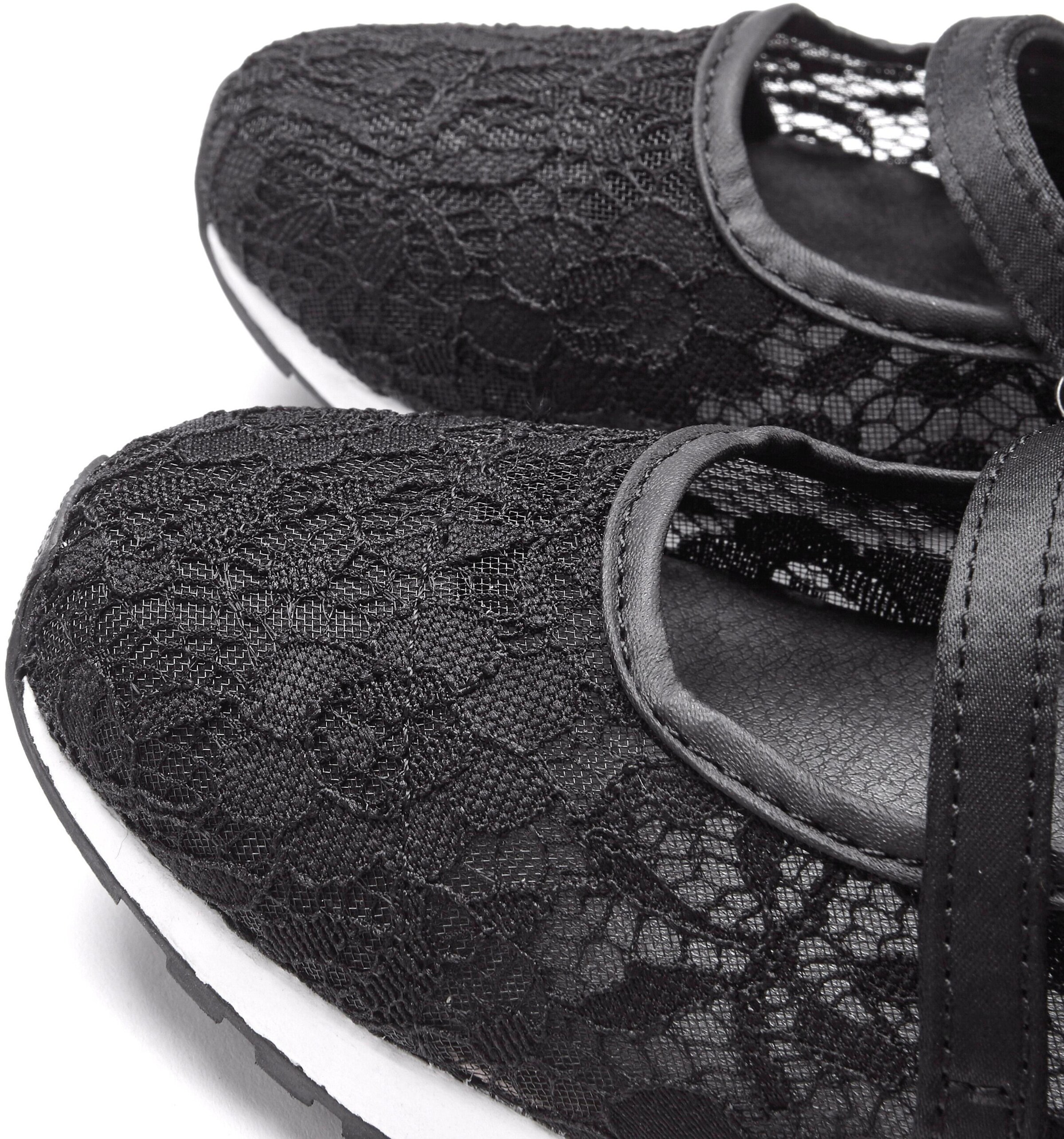 LASCANA Sneaker Ballerinas in schwarz