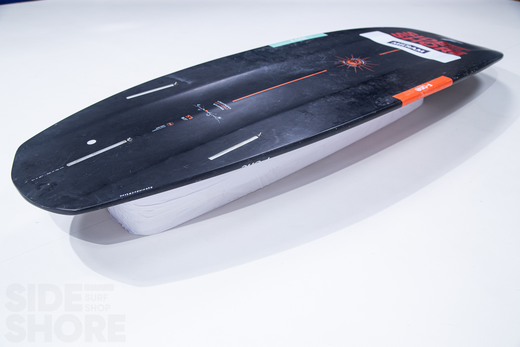 F.one Magnet Carbon 2023 - 5'1 x 18.5